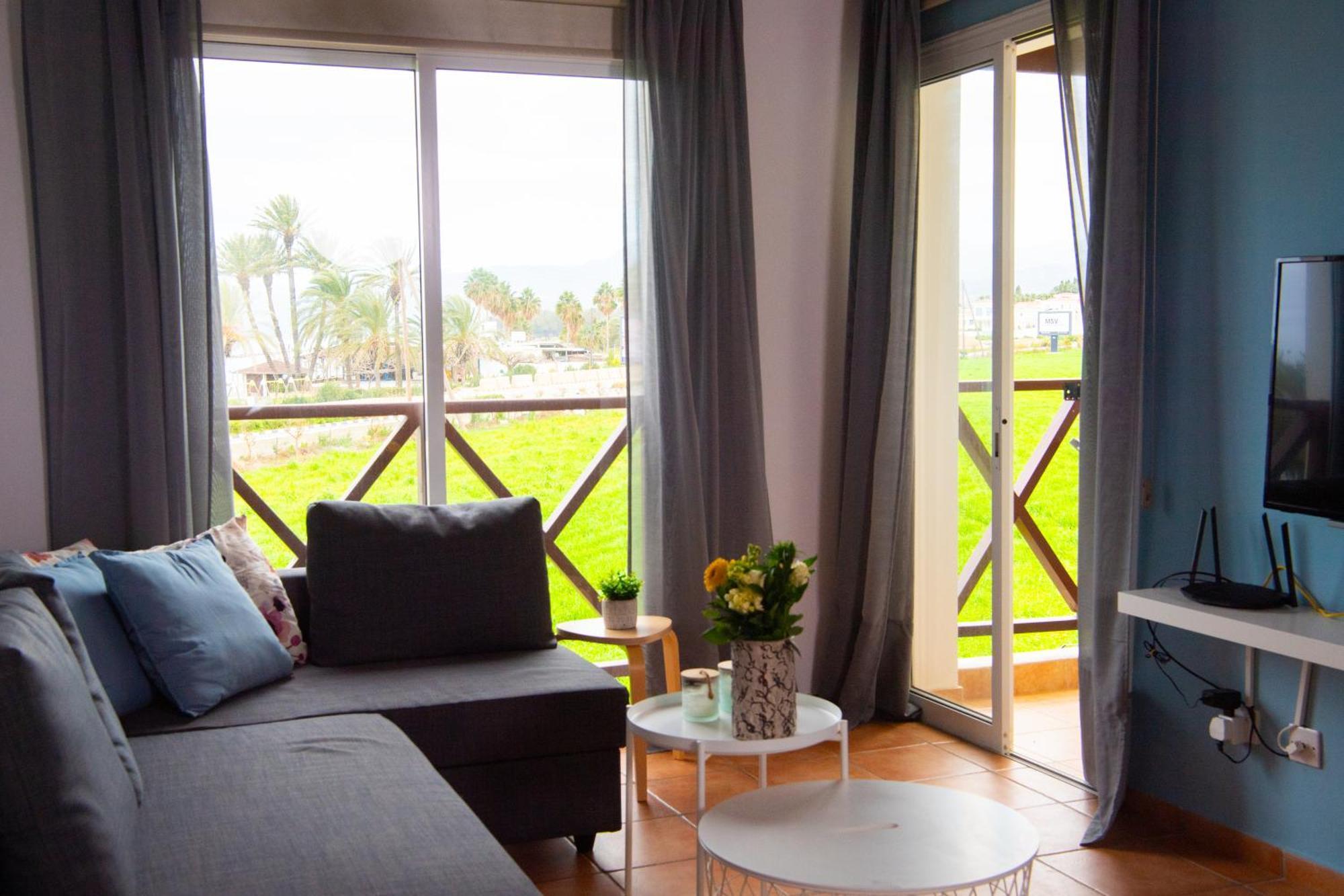 Path Latchi Beachfront Apartments Exterior photo
