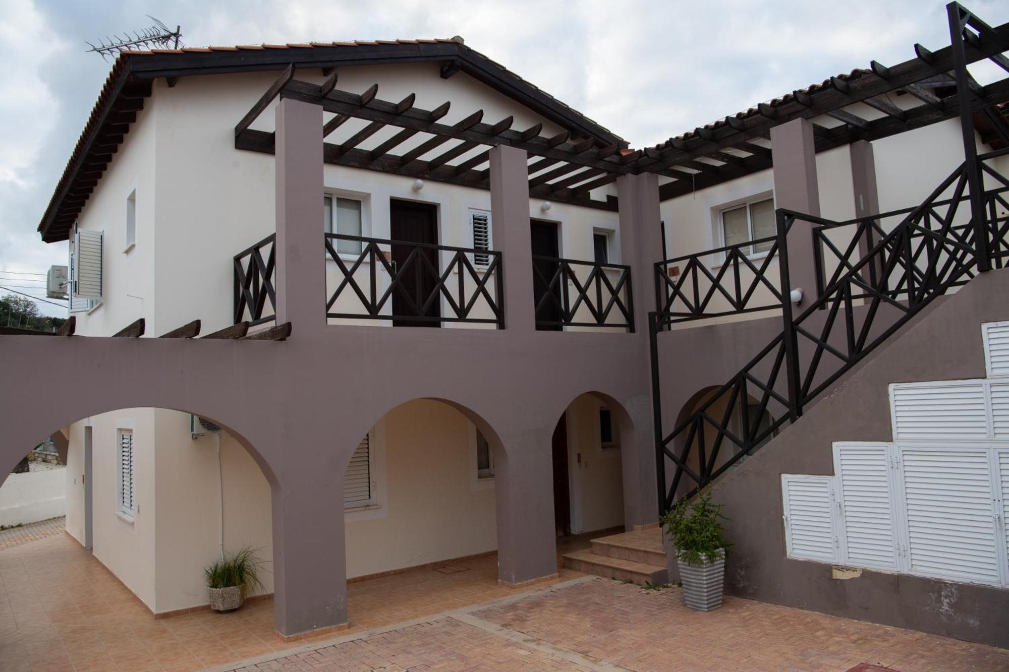 Path Latchi Beachfront Apartments Exterior photo