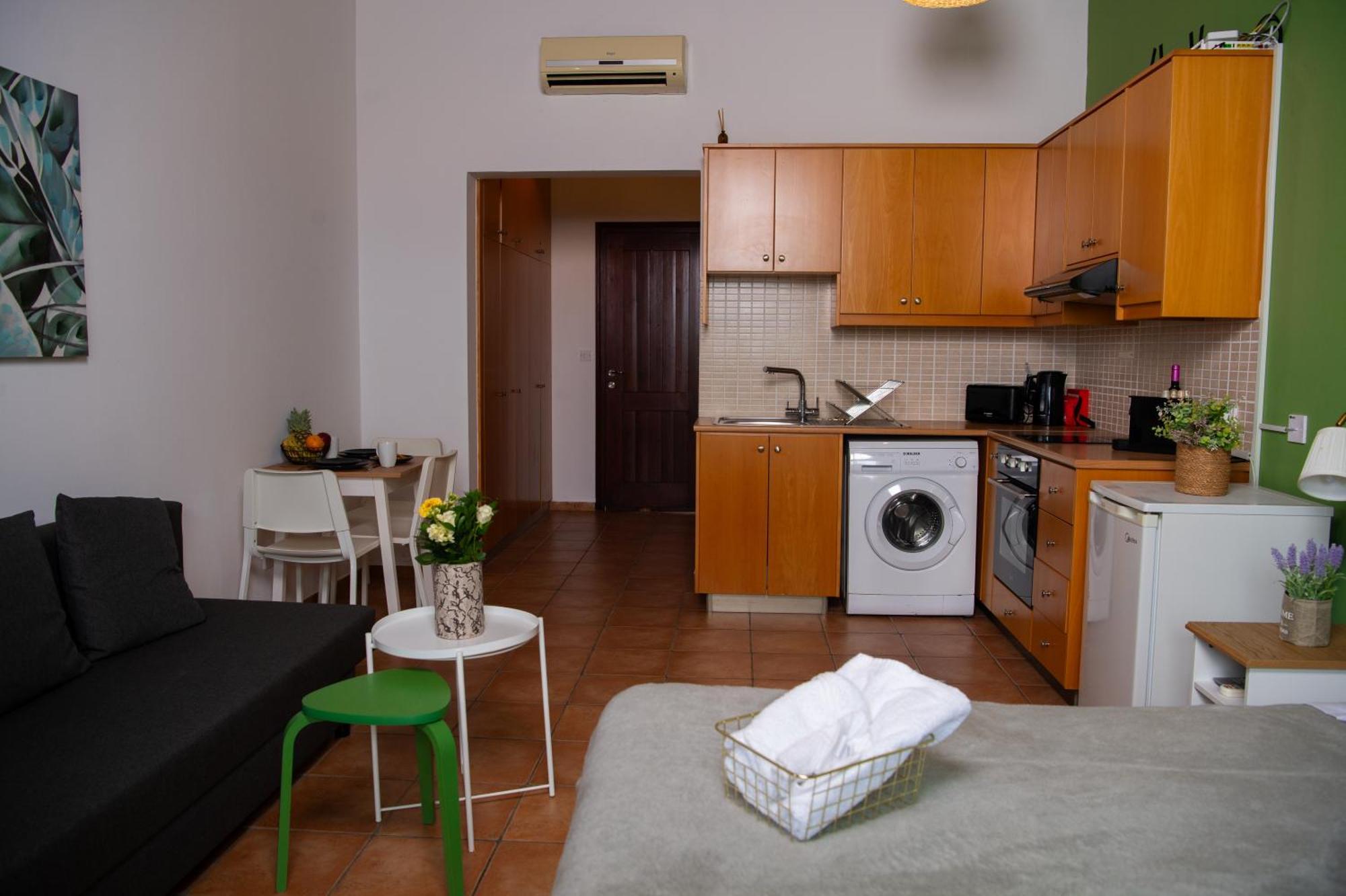 Path Latchi Beachfront Apartments Exterior photo